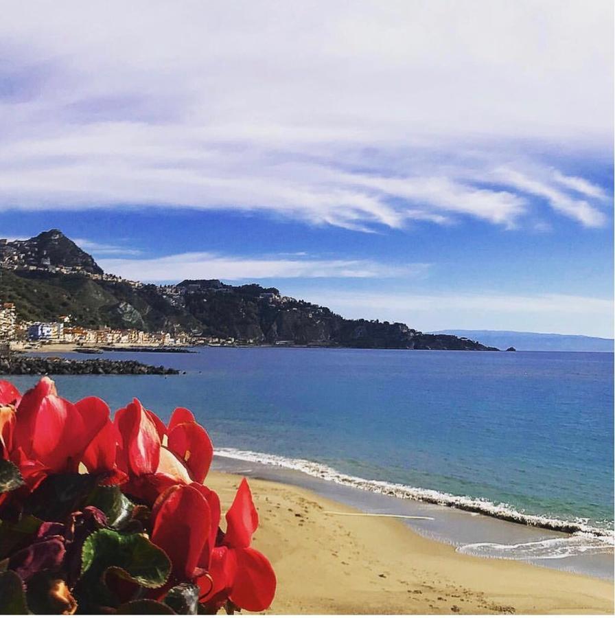 Valentino Giardini-Naxos