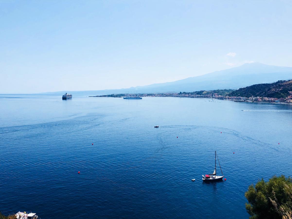 Valentino Giardini-Naxos